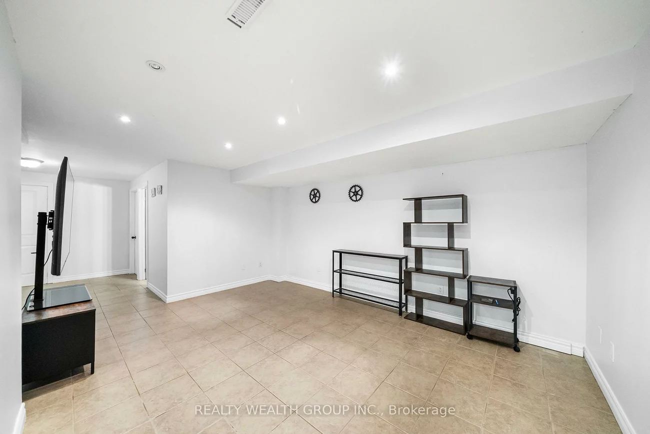 34, Castle Park, Sonoma Heights, Vaughan
