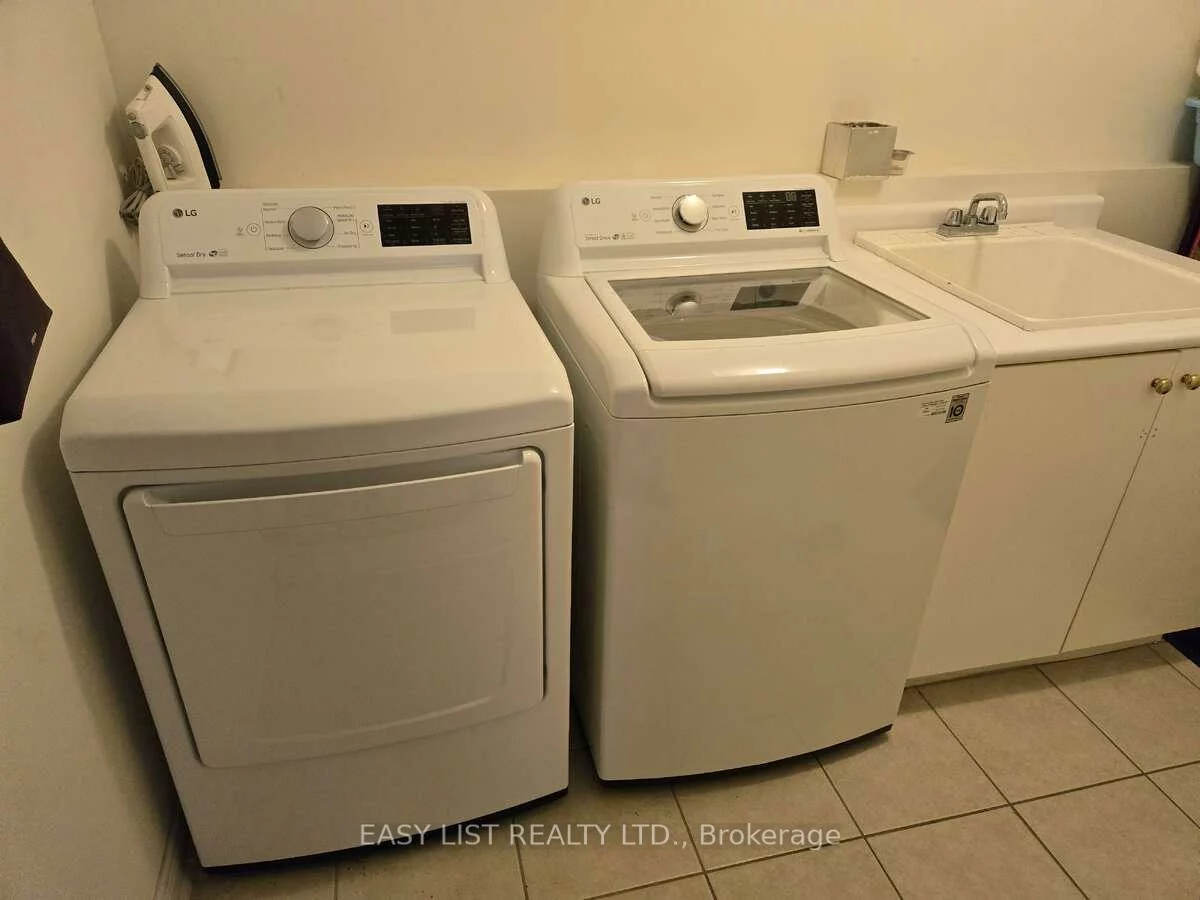 171, Stonebriar, Maple, Vaughan