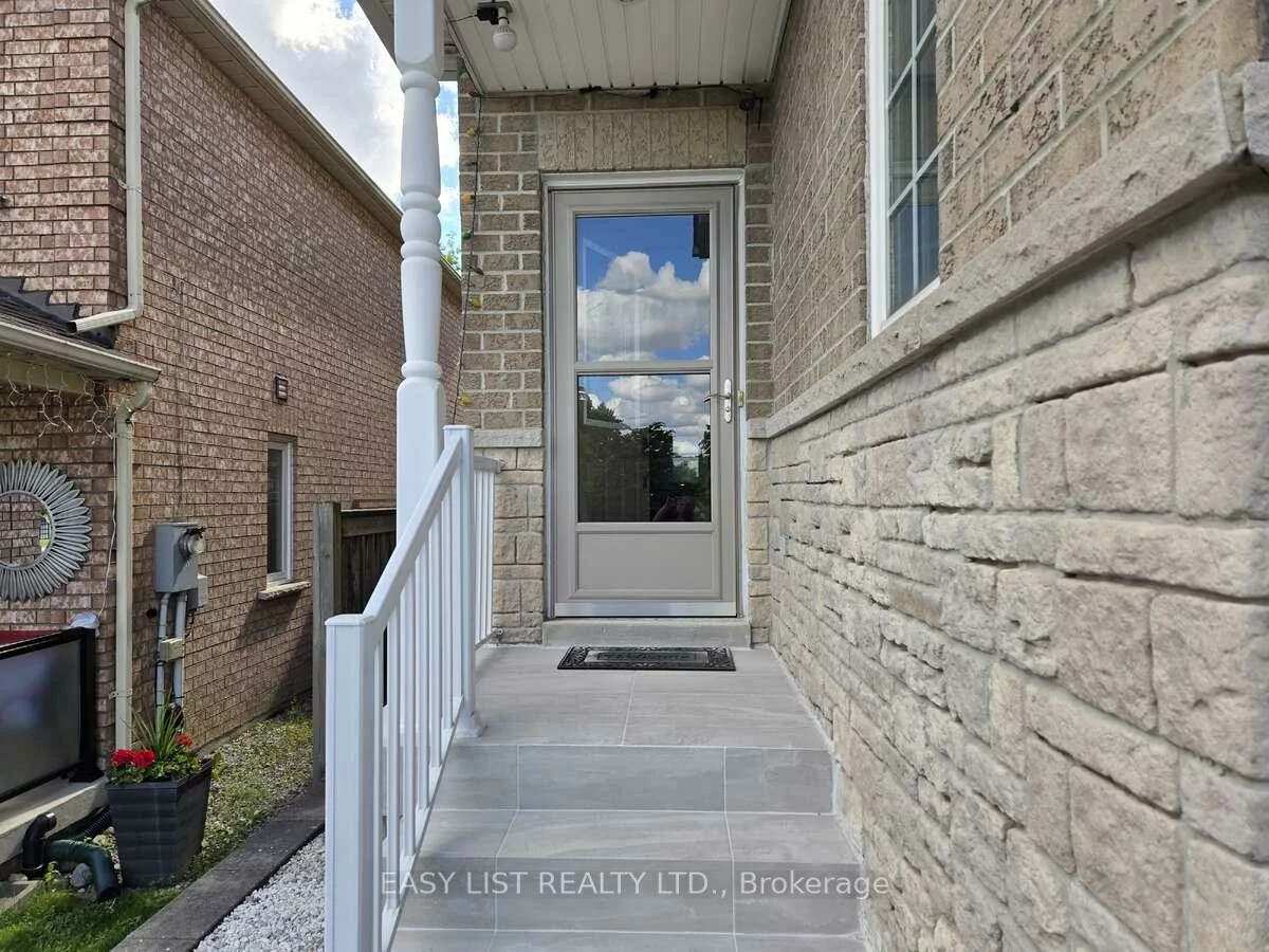 171, Stonebriar, Maple, Vaughan