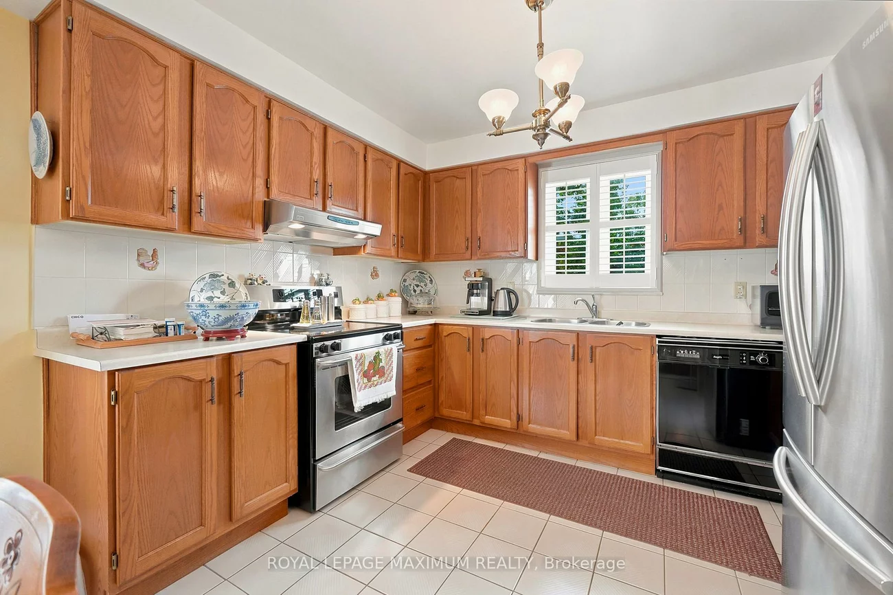 21, Diamond, West Woodbridge, Vaughan