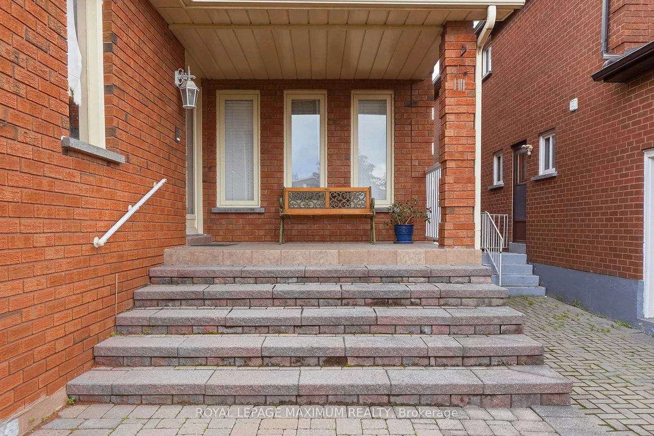 21, Diamond, West Woodbridge, Vaughan