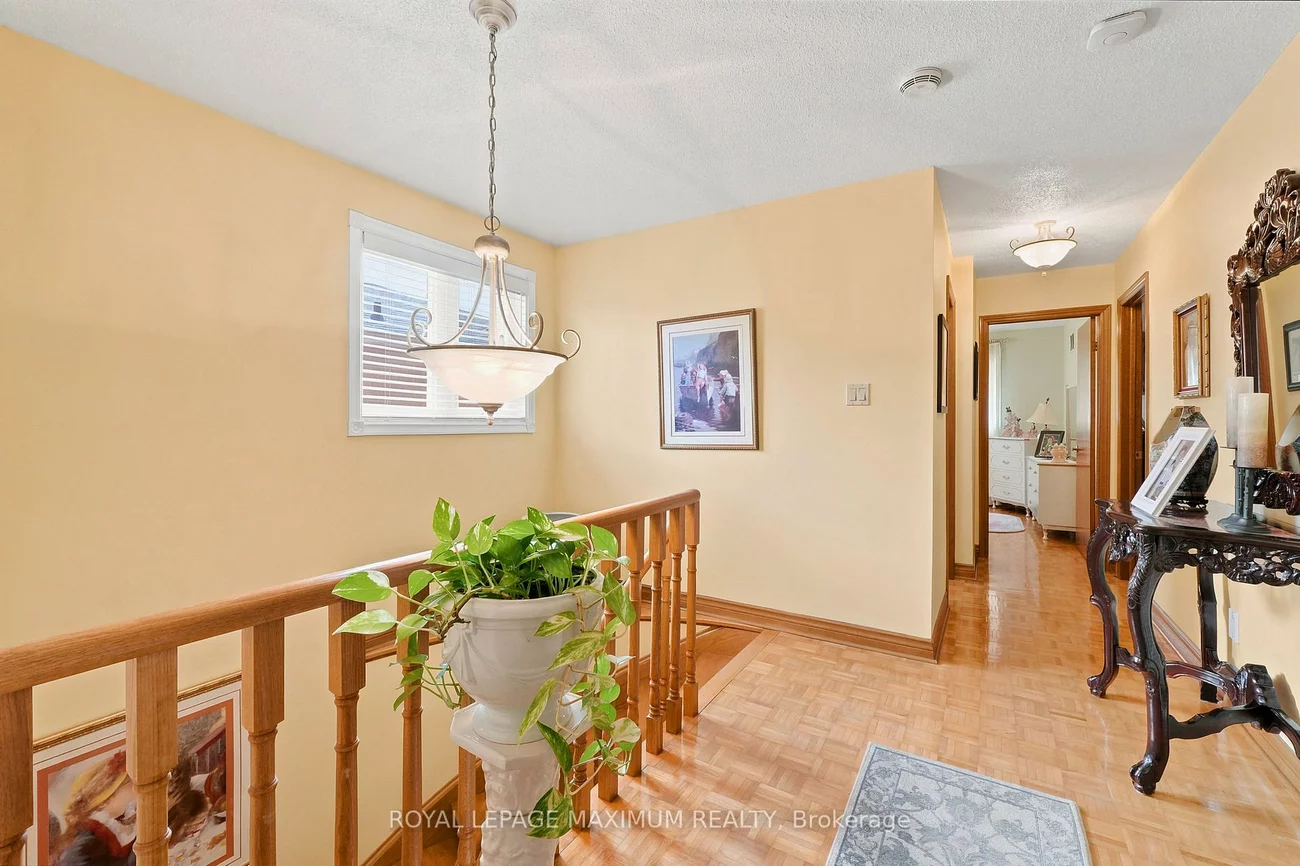 21, Diamond, West Woodbridge, Vaughan