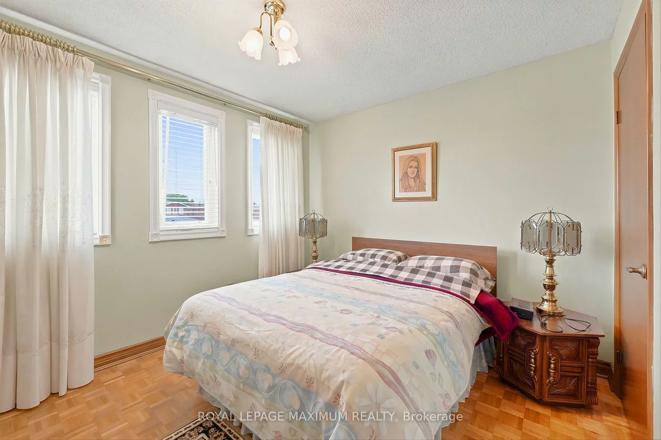 21, Diamond, West Woodbridge, Vaughan