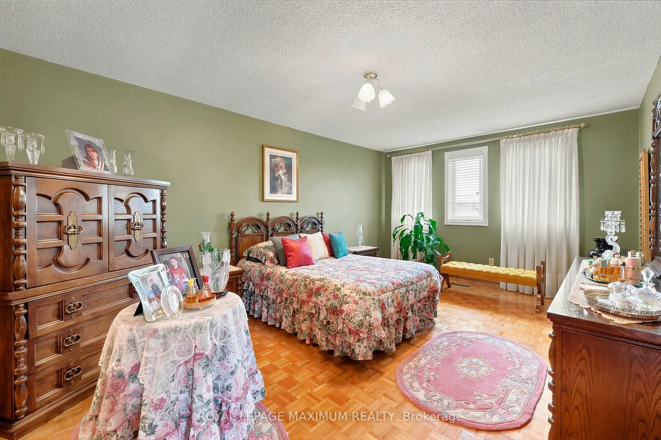 21, Diamond, West Woodbridge, Vaughan