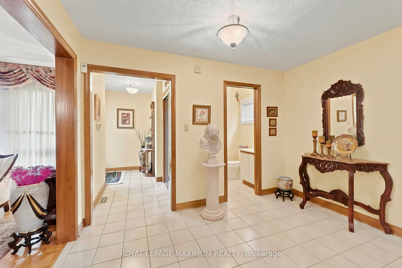 21, Diamond, West Woodbridge, Vaughan