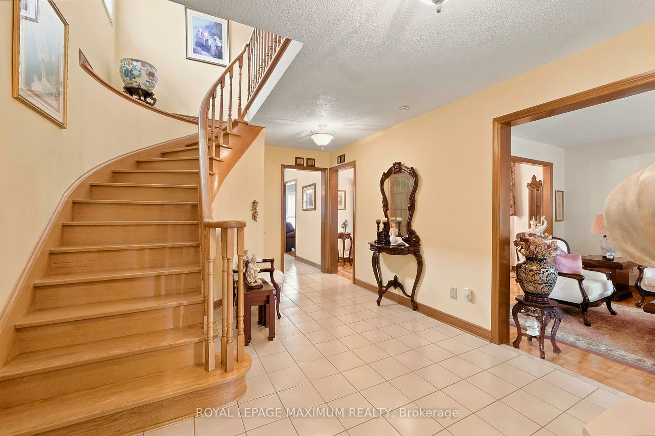 21, Diamond, West Woodbridge, Vaughan