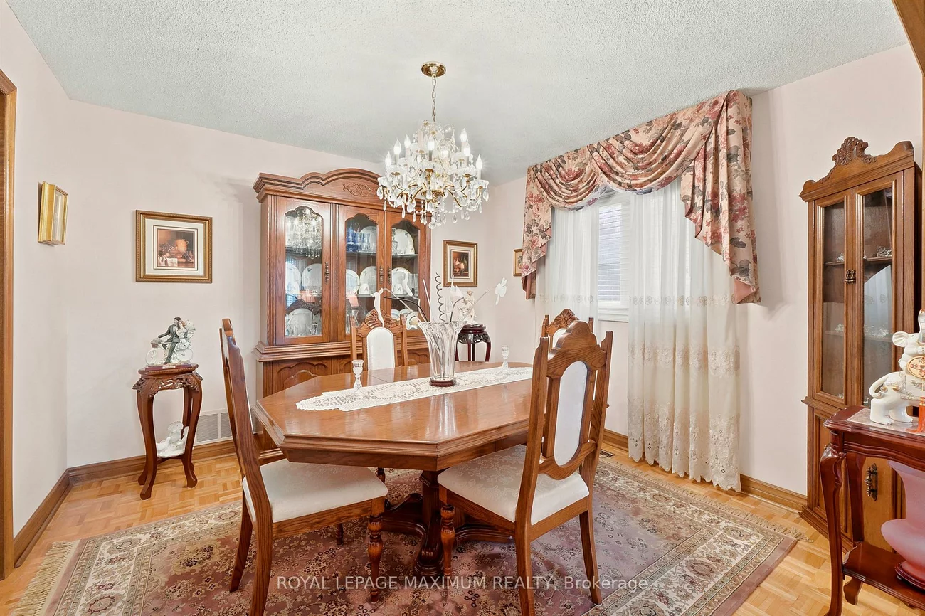 21, Diamond, West Woodbridge, Vaughan