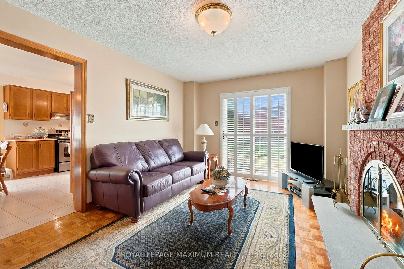 21, Diamond, West Woodbridge, Vaughan