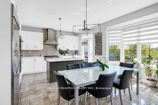 53, Gallant, Vellore Village, Vaughan