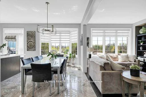 53, Gallant, Vellore Village, Vaughan