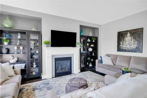 53, Gallant, Vellore Village, Vaughan