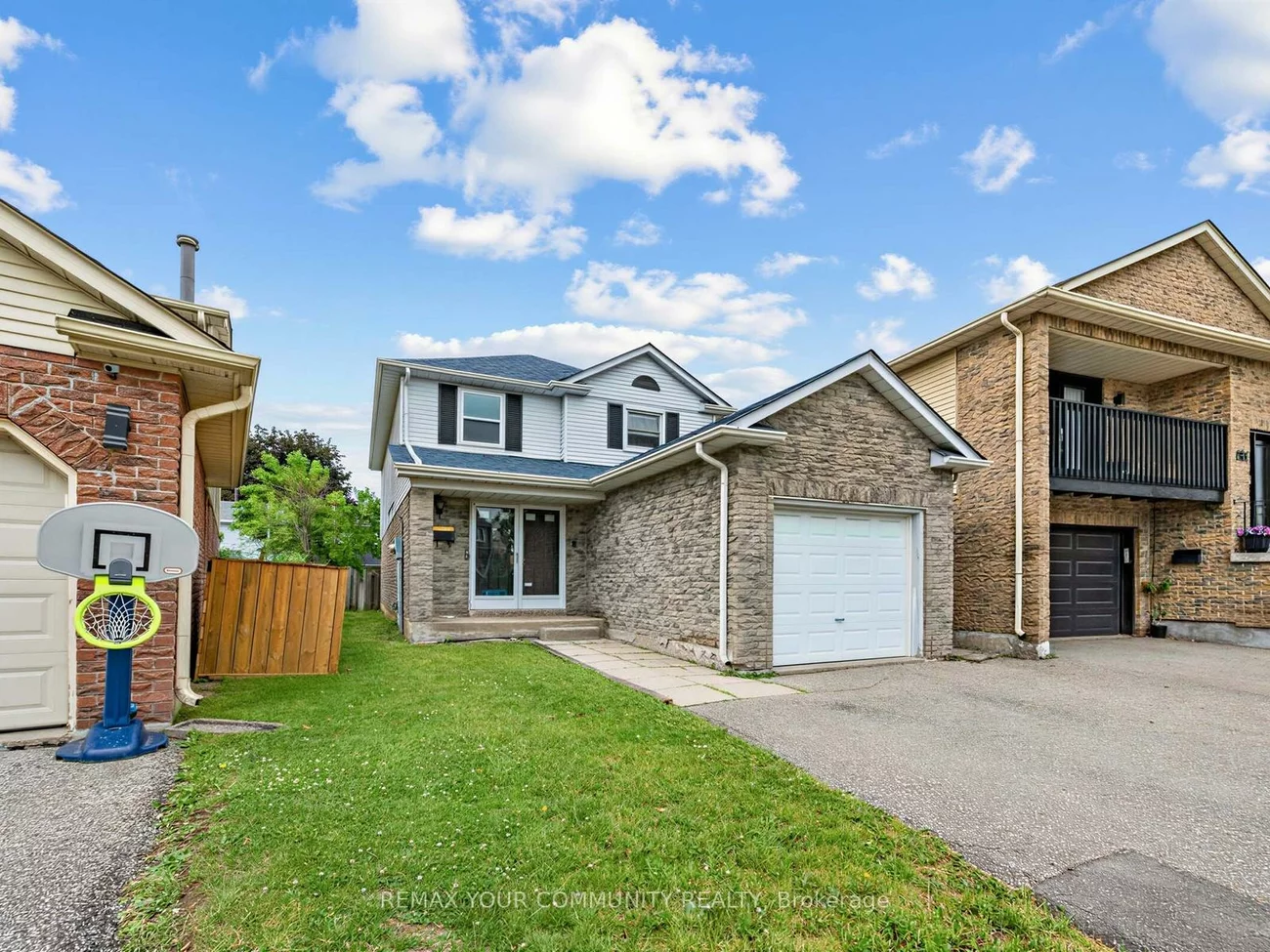 183, Lisa, Crestwood-Springfarm-Yorkhill, Vaughan