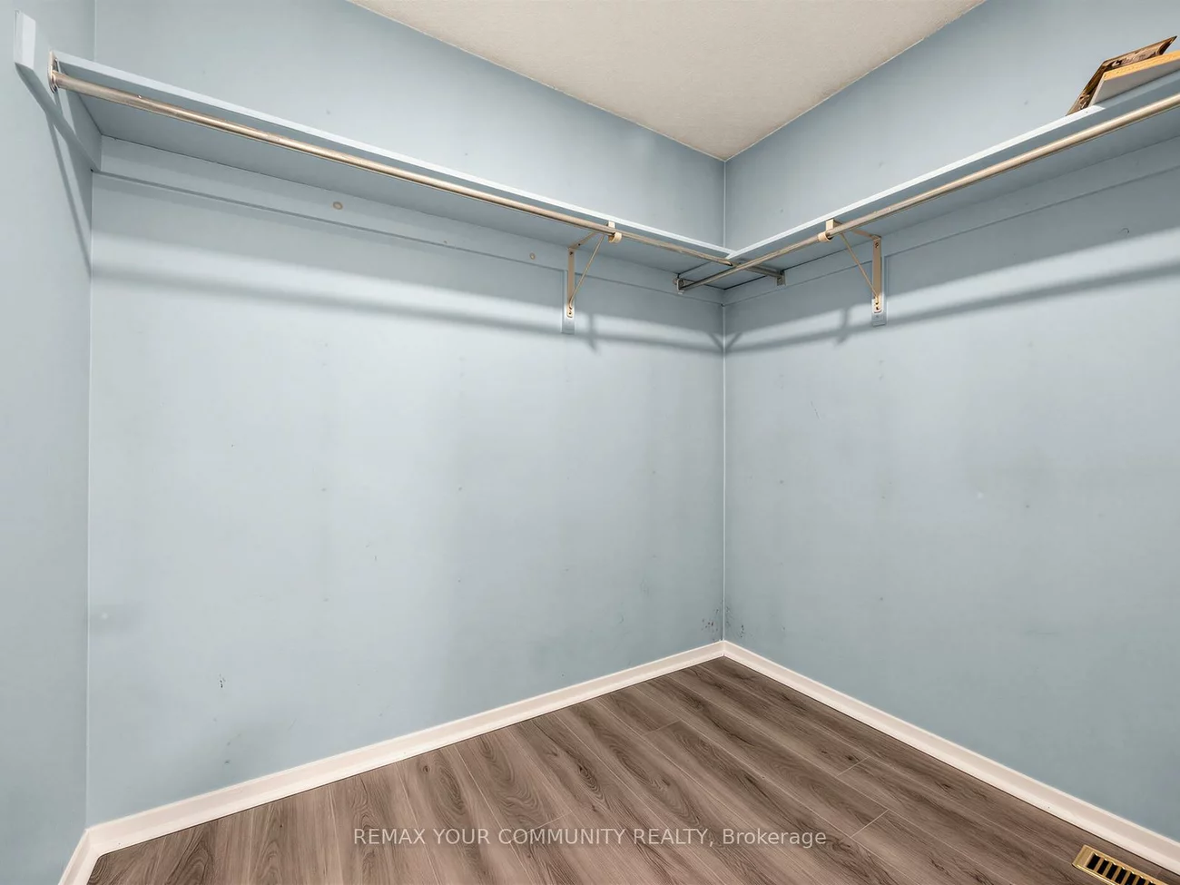 183, Lisa, Crestwood-Springfarm-Yorkhill, Vaughan