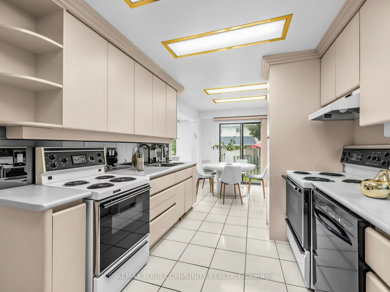 183, Lisa, Crestwood-Springfarm-Yorkhill, Vaughan