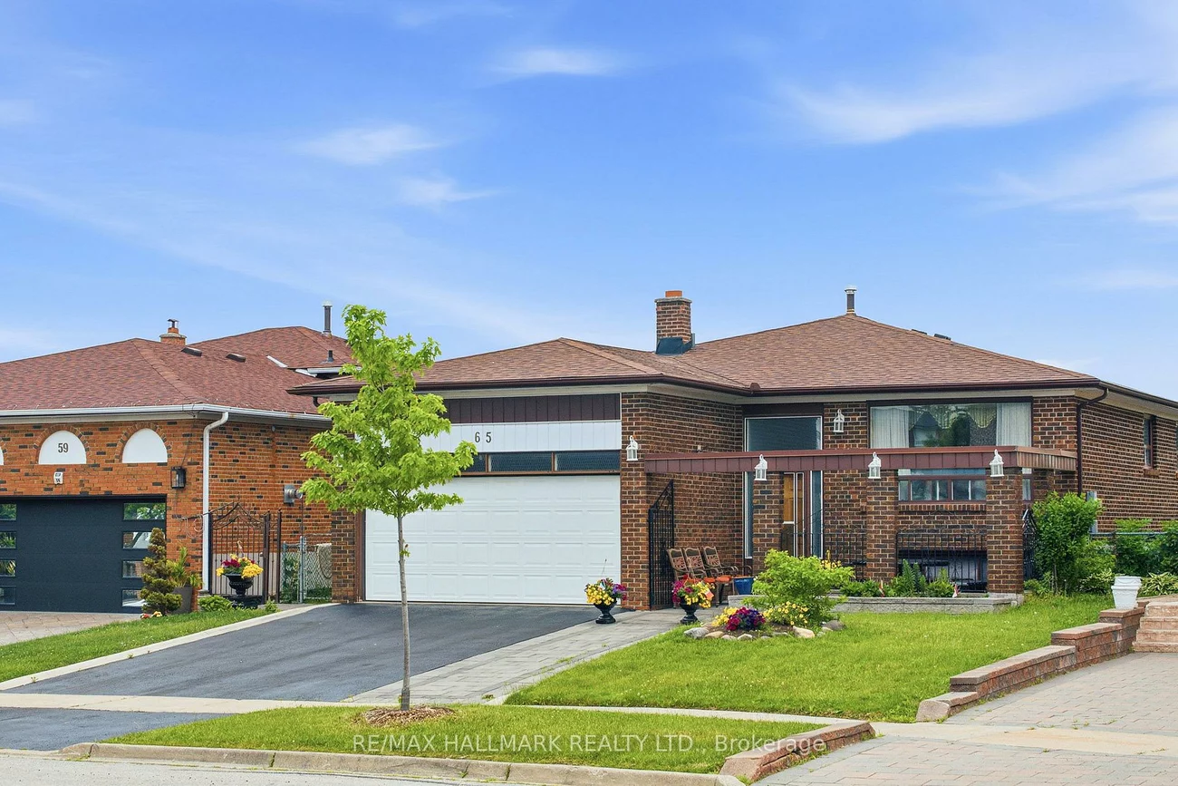 65, Oakhill, West Woodbridge, Vaughan