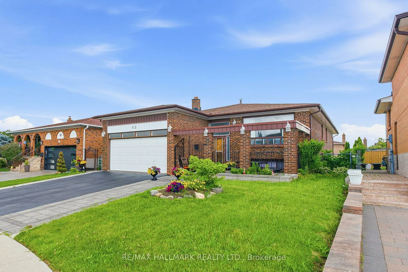 65, Oakhill, West Woodbridge, Vaughan