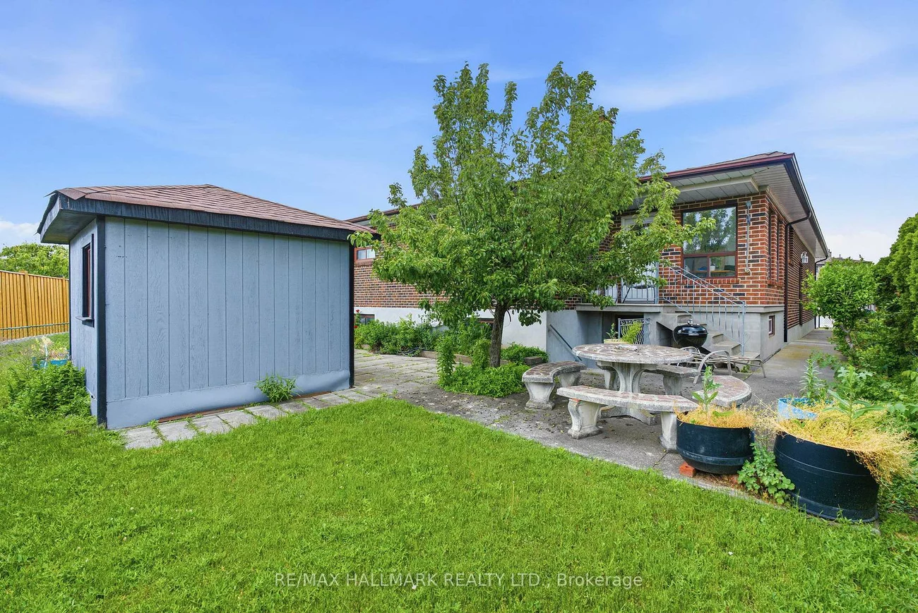 65, Oakhill, West Woodbridge, Vaughan