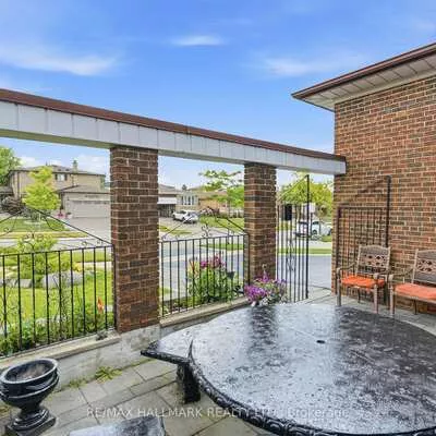 65, Oakhill, West Woodbridge, Vaughan