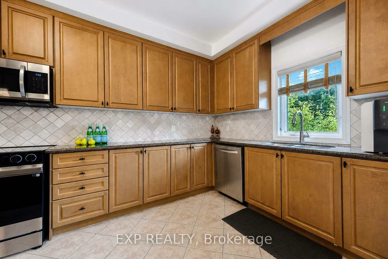 8900, Bathurst, Patterson, Vaughan
