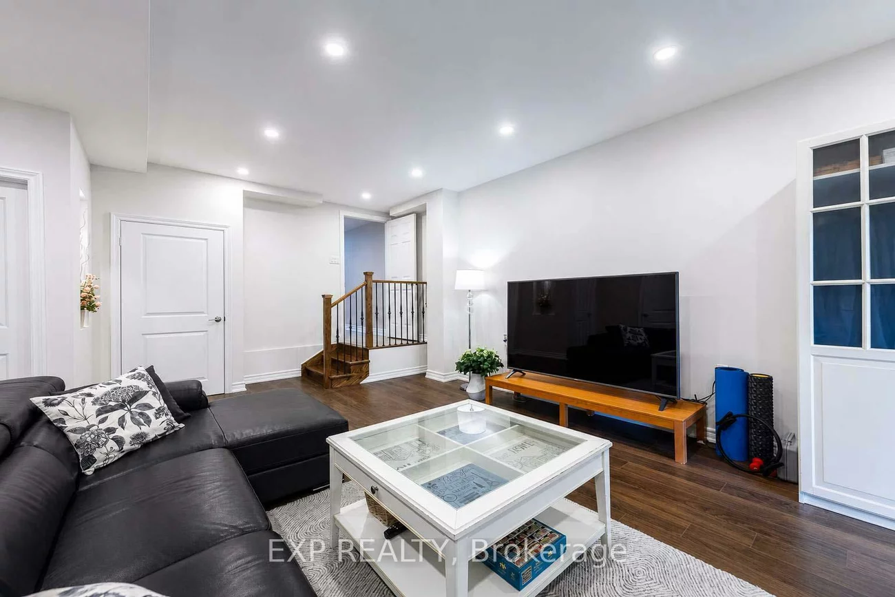 8900, Bathurst, Patterson, Vaughan