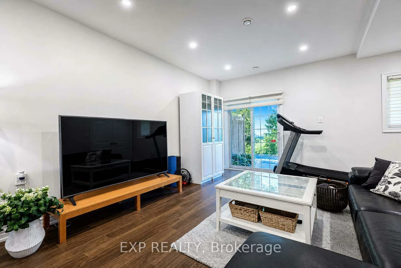 8900, Bathurst, Patterson, Vaughan