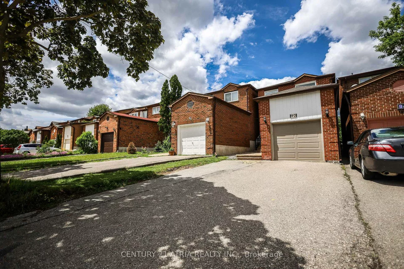 92, Rejane, Crestwood-Springfarm-Yorkhill, Vaughan