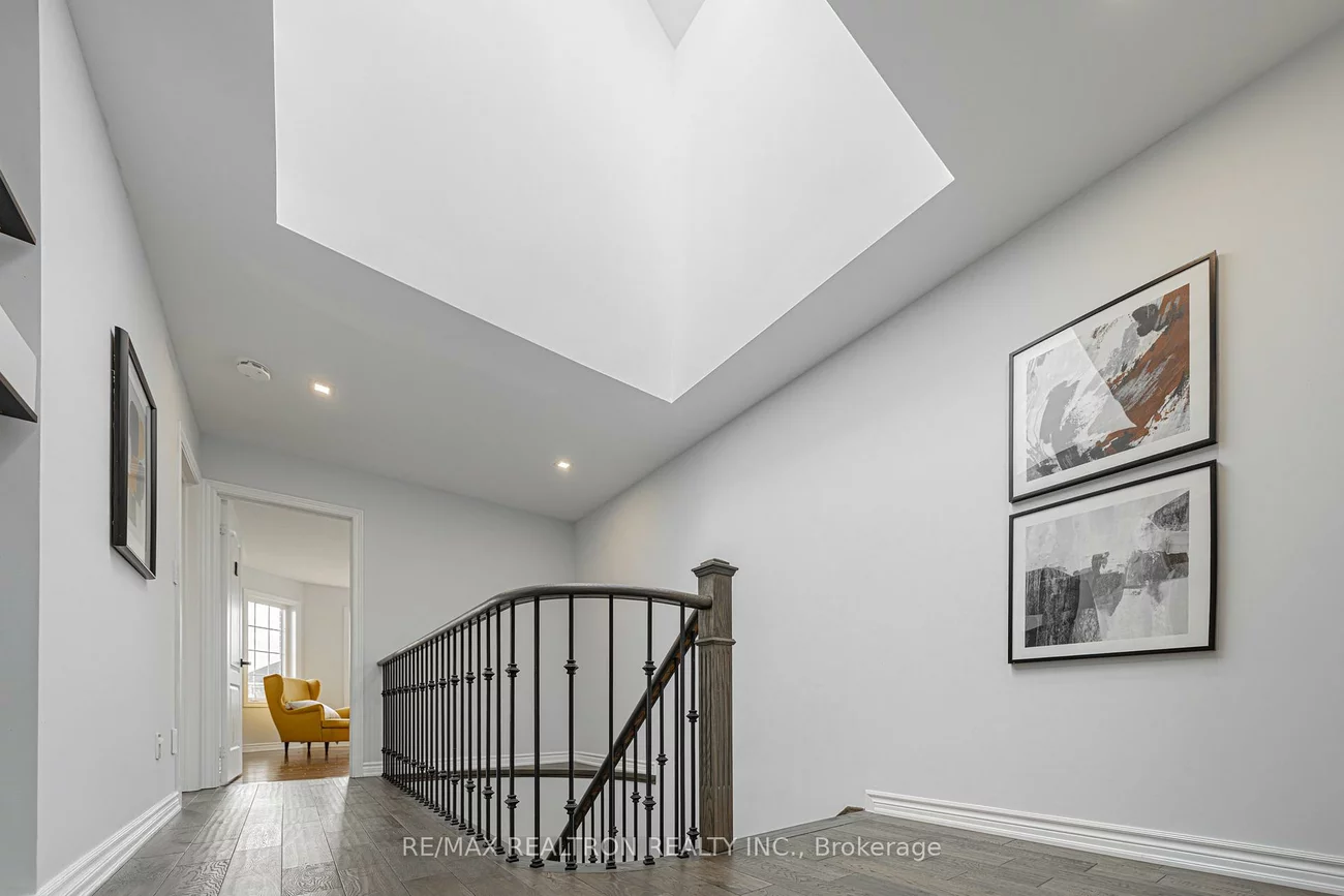 143, Shelbourne, Vellore Village, Vaughan