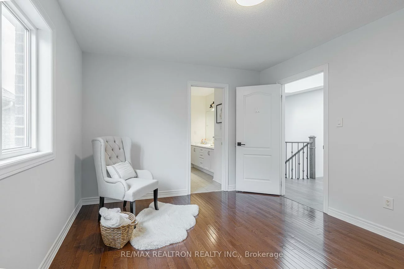 143, Shelbourne, Vellore Village, Vaughan