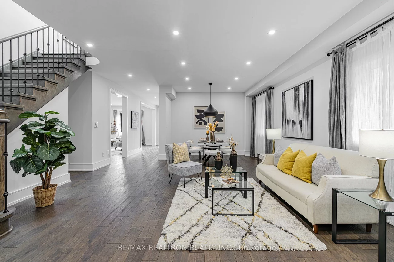 143, Shelbourne, Vellore Village, Vaughan