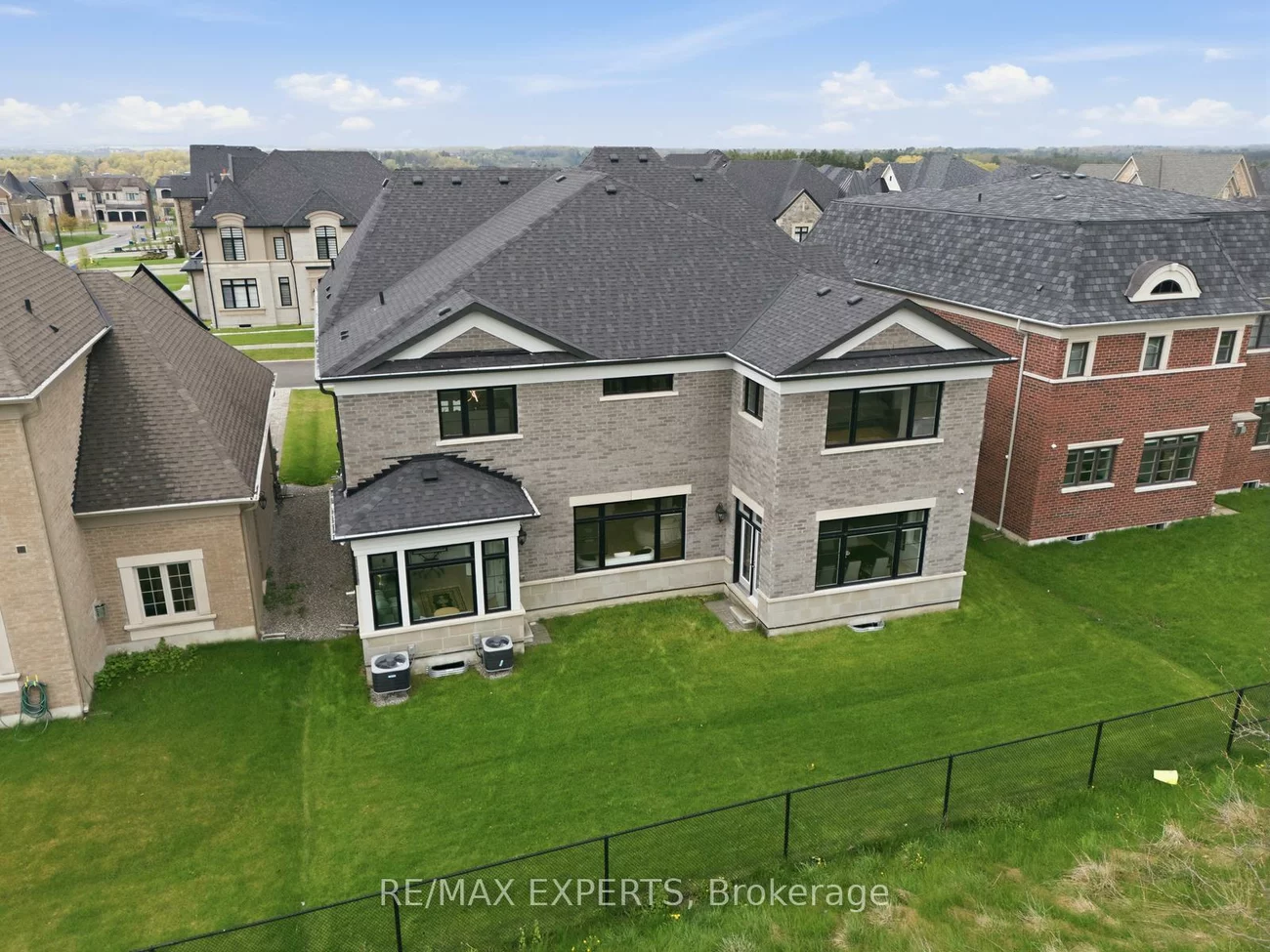 15, Sculpture Garden, Kleinburg, Vaughan