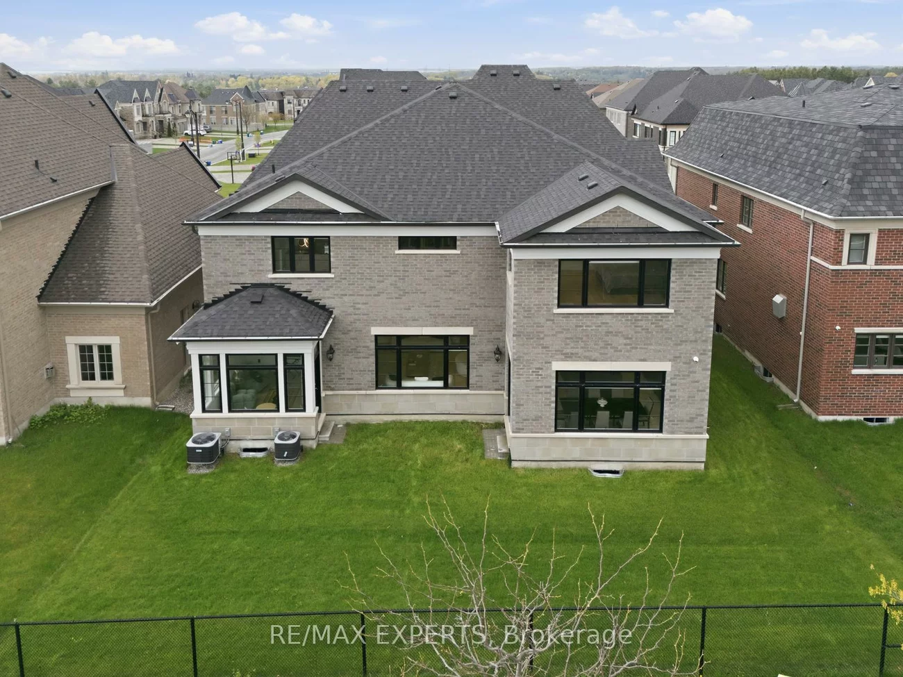 15, Sculpture Garden, Kleinburg, Vaughan