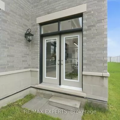 15, Sculpture Garden, Kleinburg, Vaughan