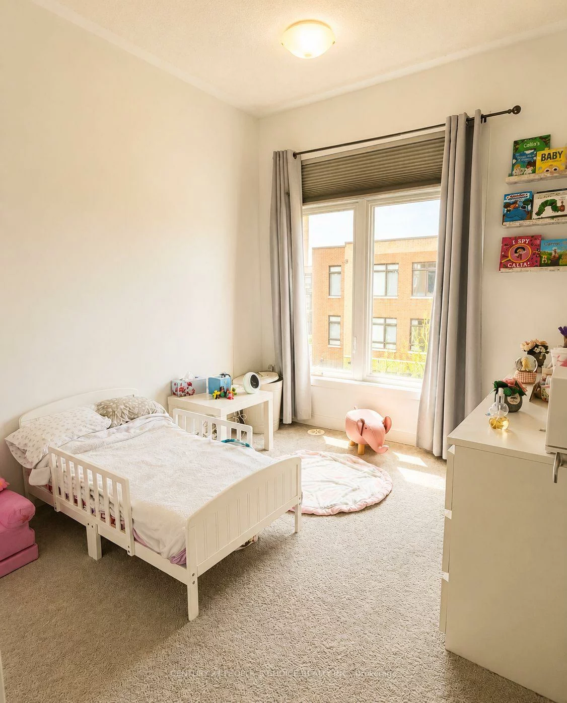 10, Tauton, Vaughan Grove, Vaughan