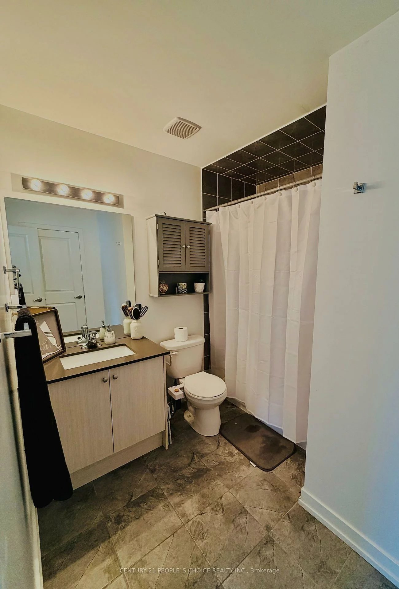 10, Tauton, Vaughan Grove, Vaughan