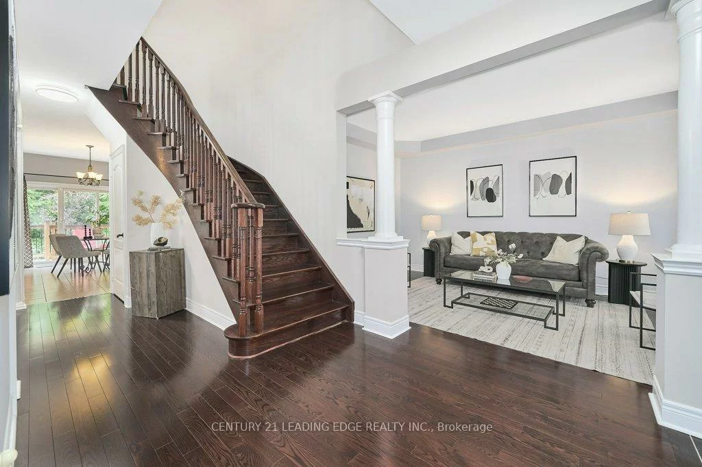 382, Via Campanile, Vellore Village, Vaughan