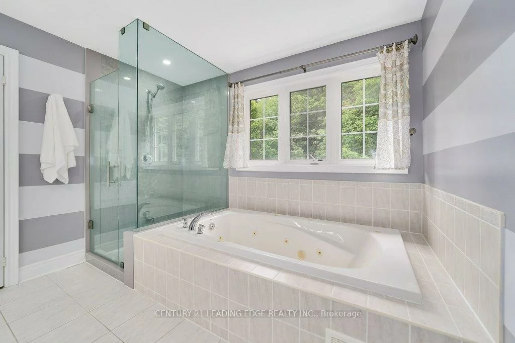 382, Via Campanile, Vellore Village, Vaughan