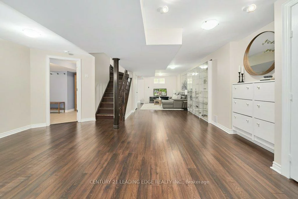 382, Via Campanile, Vellore Village, Vaughan