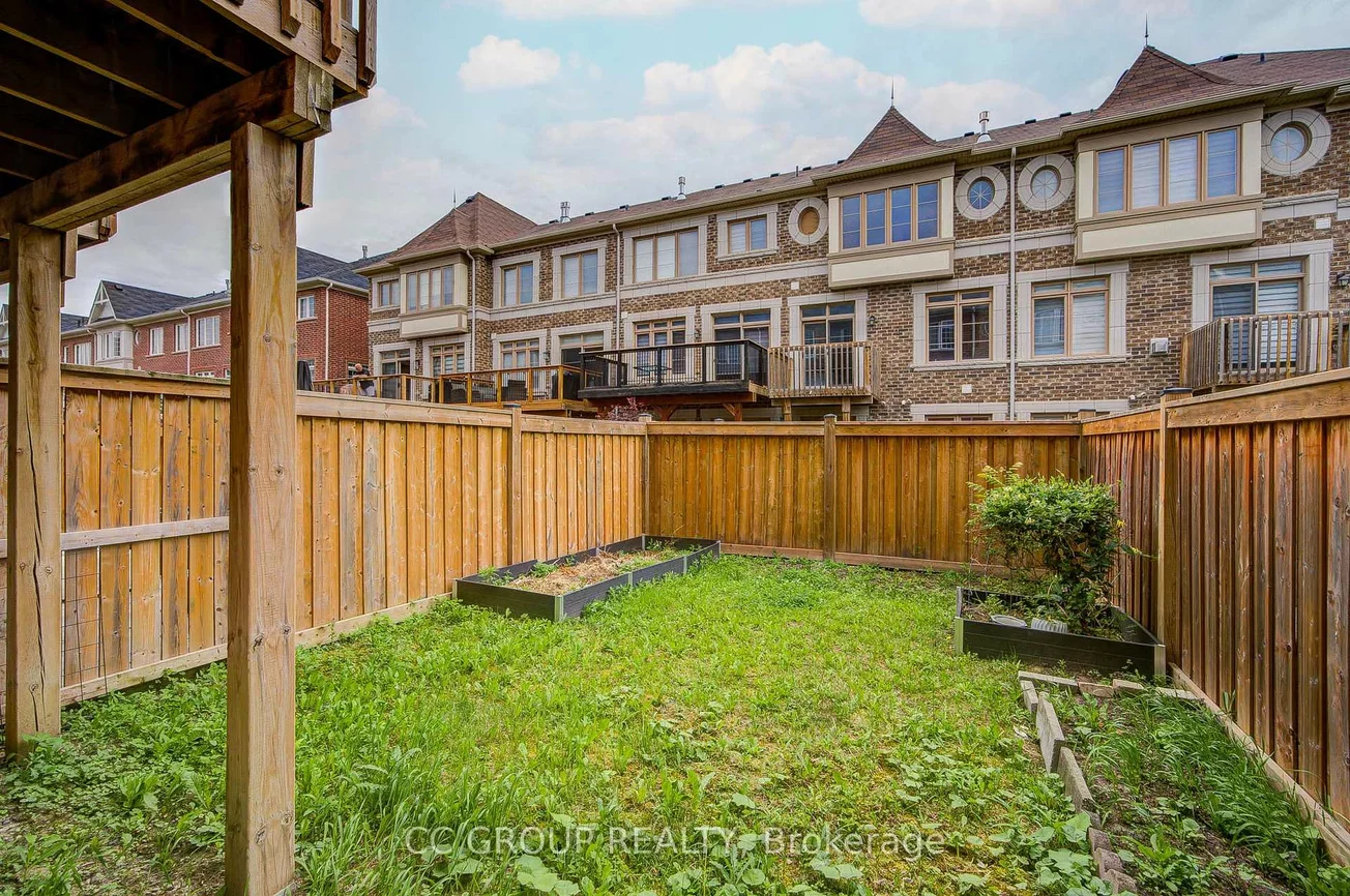 138, Farooq, Vellore Village, Vaughan