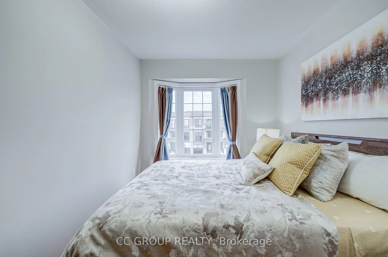 138, Farooq, Vellore Village, Vaughan