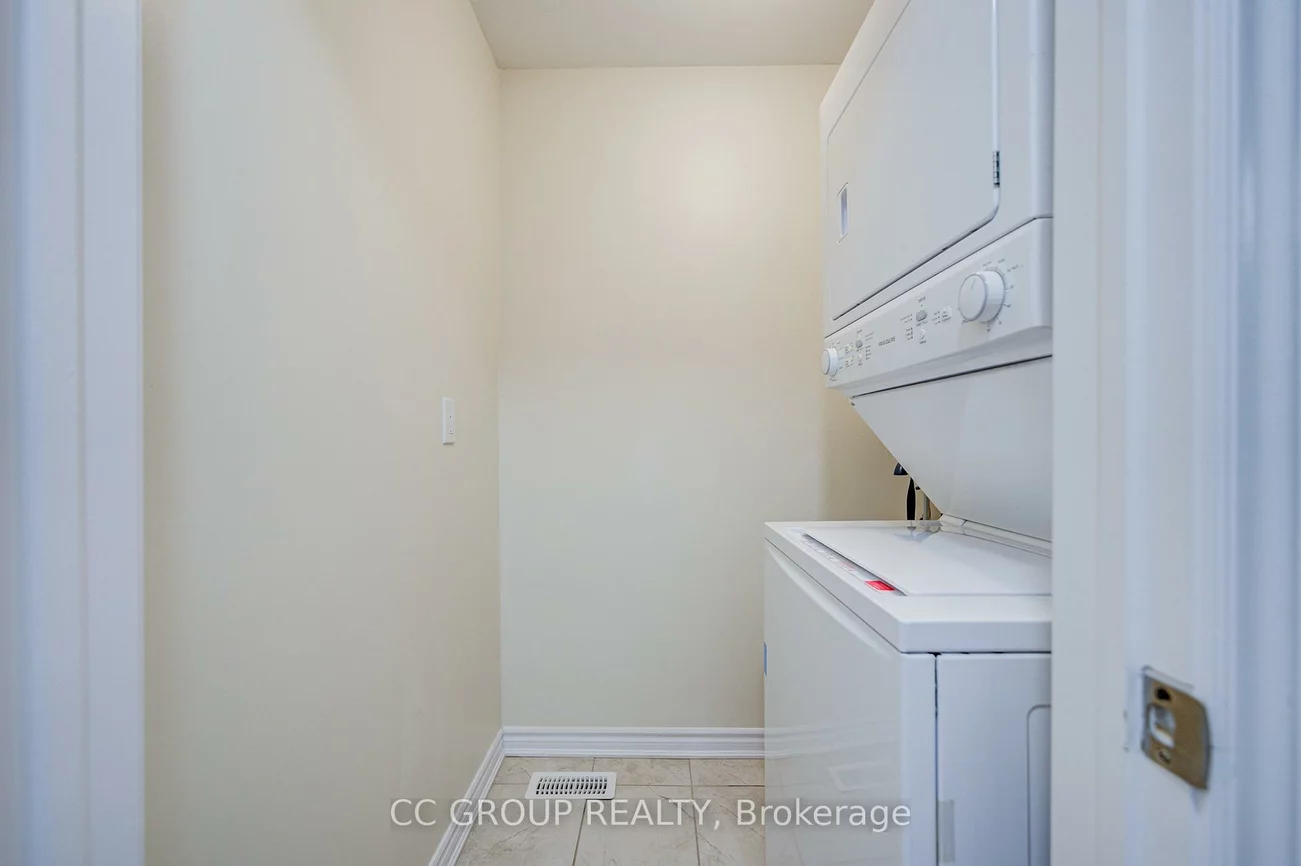 138, Farooq, Vellore Village, Vaughan