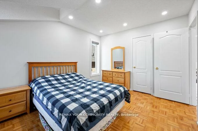 144, Broomlands, Maple, Vaughan