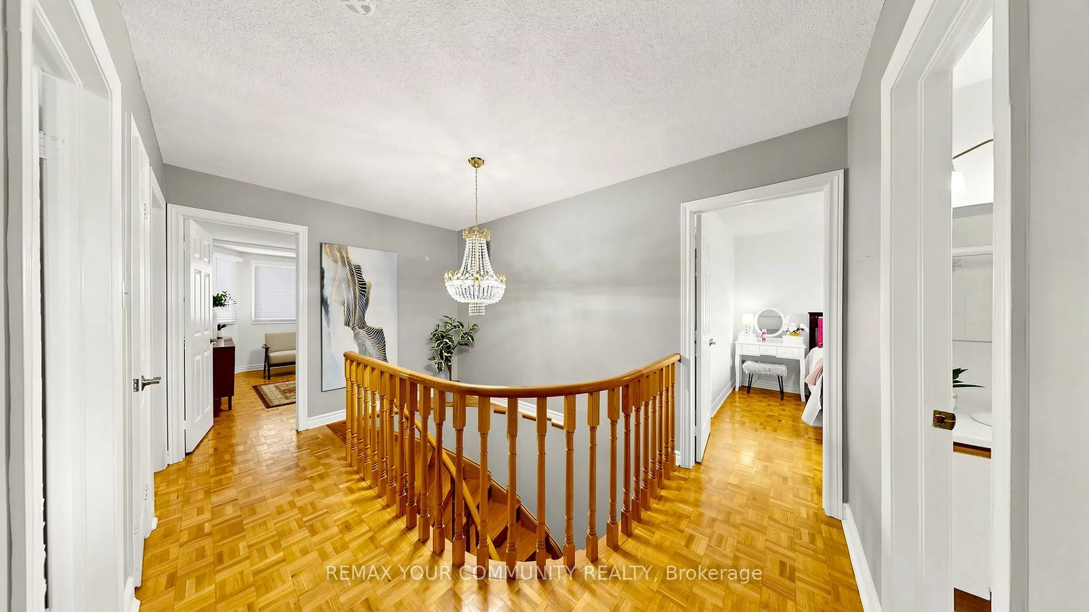 19, Ivano, East Woodbridge, Vaughan