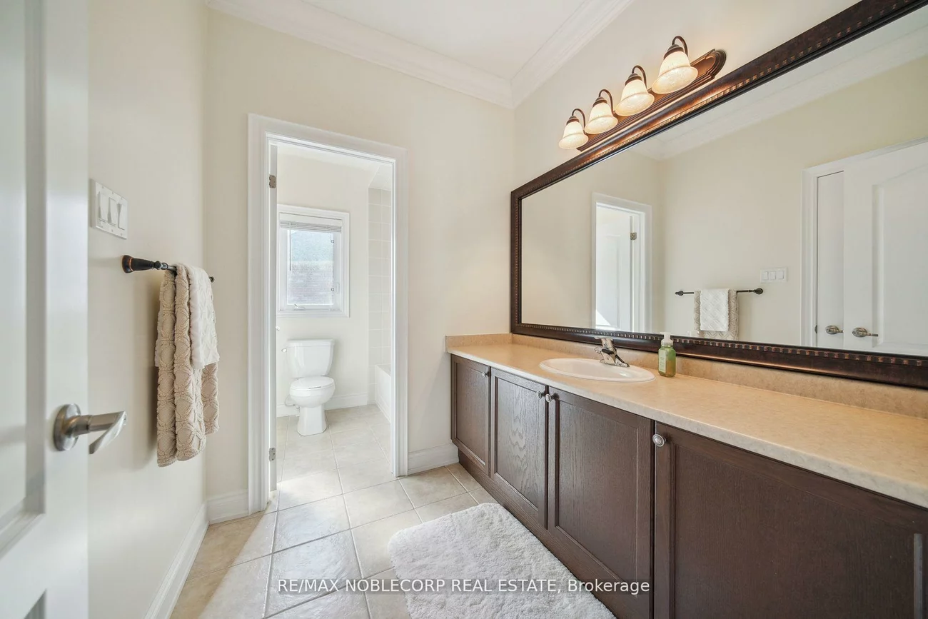 27, Gorman, Vellore Village, Vaughan