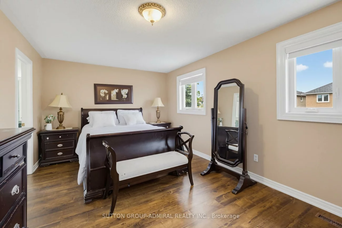 27, Pine Hollow, Maple, Vaughan