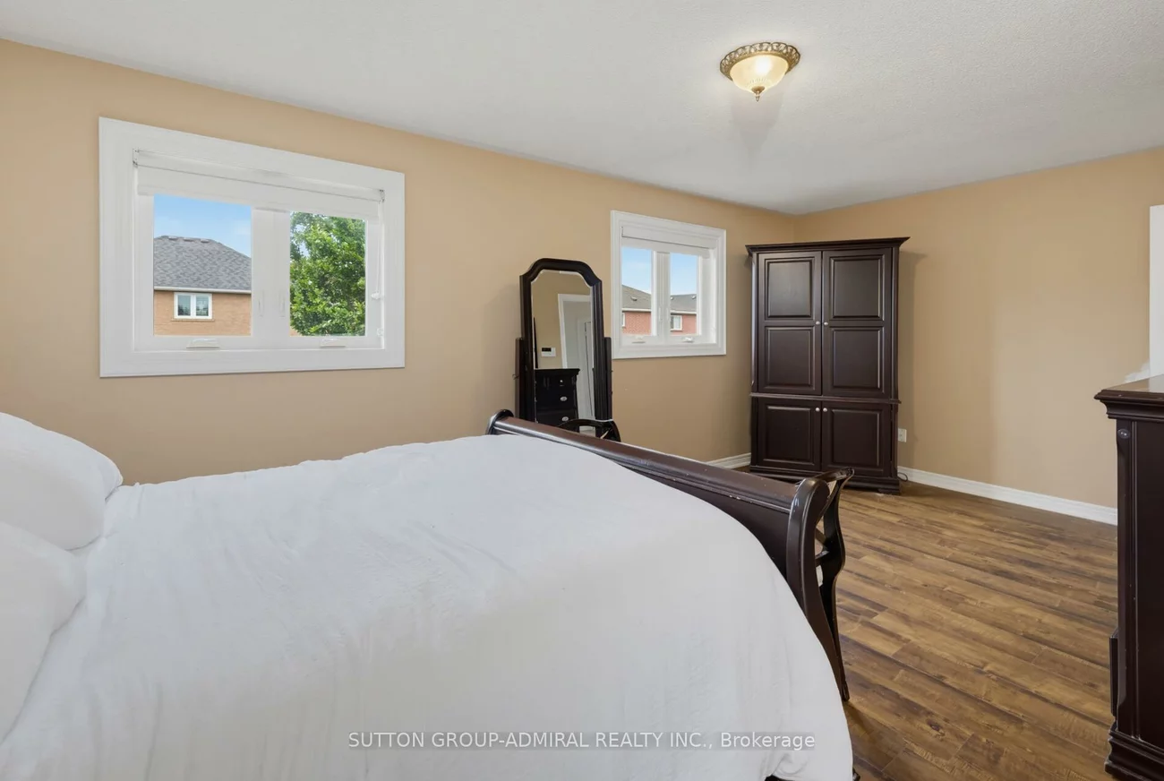27, Pine Hollow, Maple, Vaughan