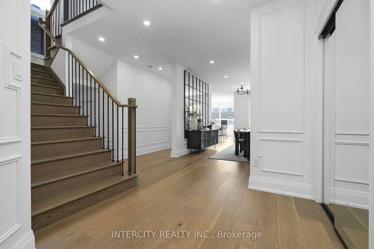 105, Via Carmine, Sonoma Heights, Vaughan