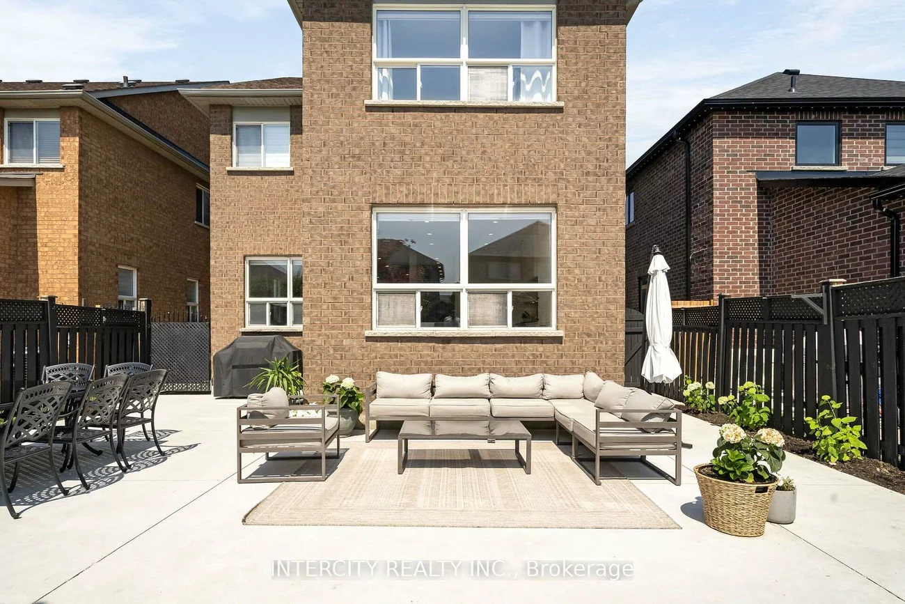 105, Via Carmine, Sonoma Heights, Vaughan