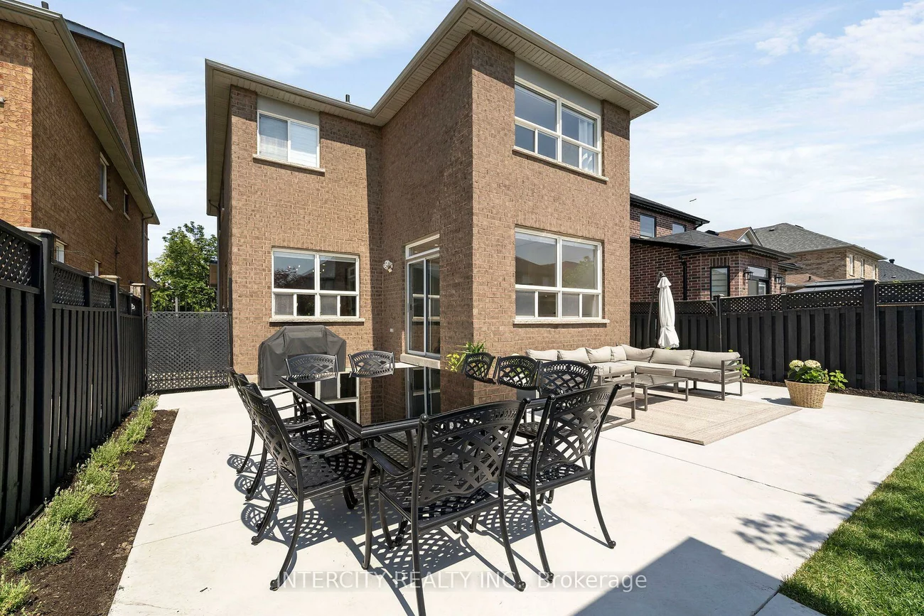 105, Via Carmine, Sonoma Heights, Vaughan