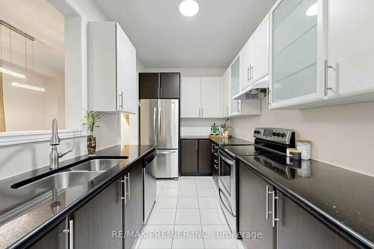 5, Hatton Garden, Vellore Village, Vaughan
