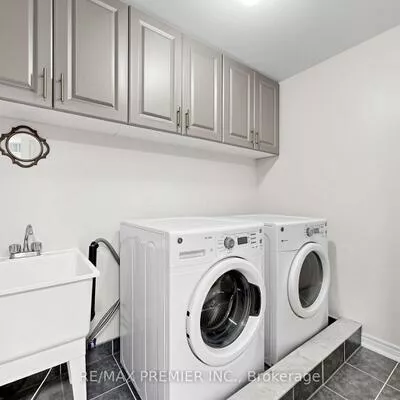 5, Hatton Garden, Vellore Village, Vaughan